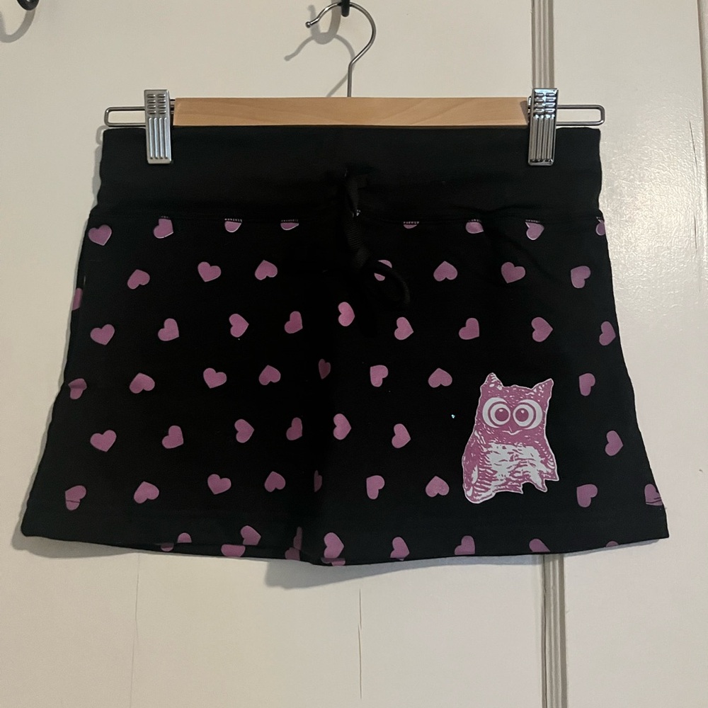 Black and Pink Heart Patterned Women's Shorts